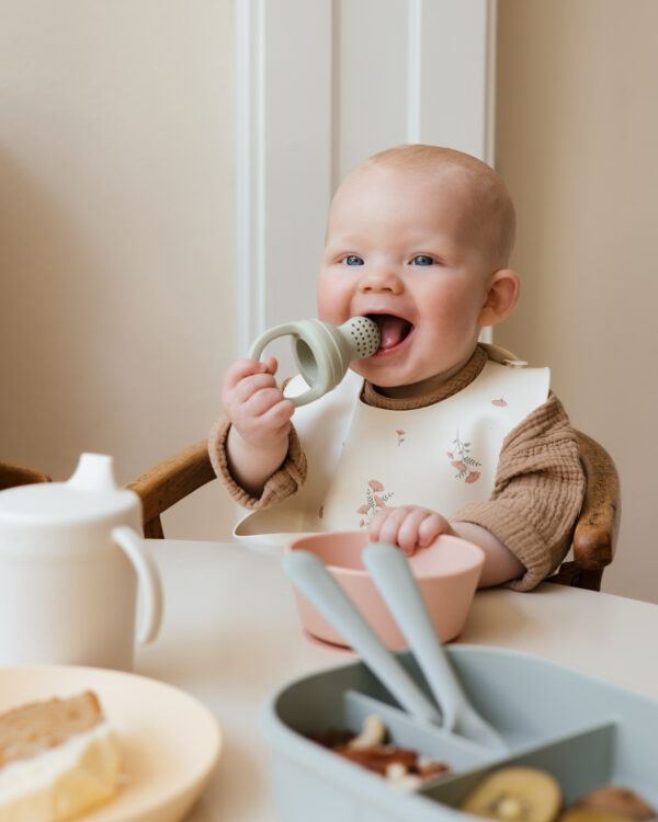 Mushie Silicone Fresh Food Feeder